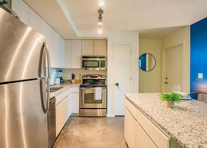 Apartment With Balcony Pool Parking Wd *