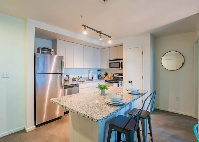 Apartment With Balcony Pool Parking Wd *