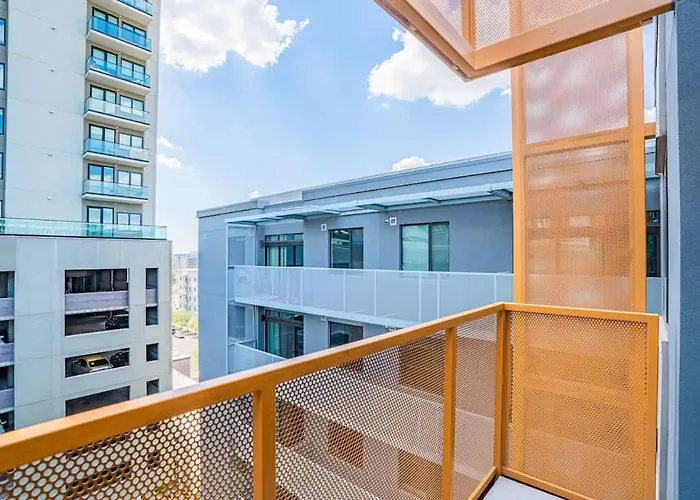 With Balcony Pool Parking Wd Apartment